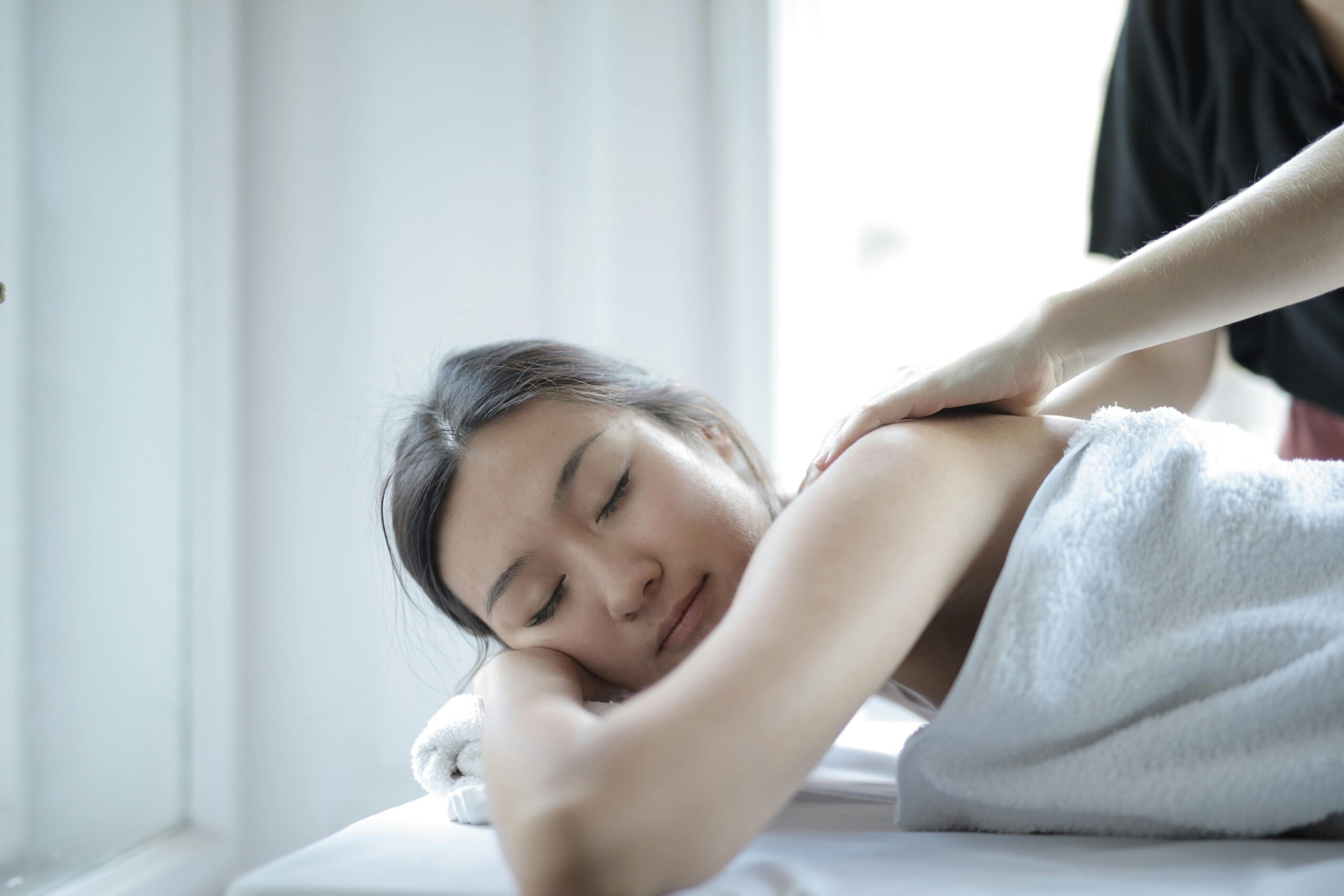 pexels-olly-3760262 massage